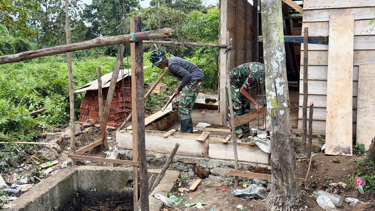 Dari Adukan Semen Jadi Harapan: TMMD 128 Kodim 1430/Konut Cor Masa Depan Warga Amolame