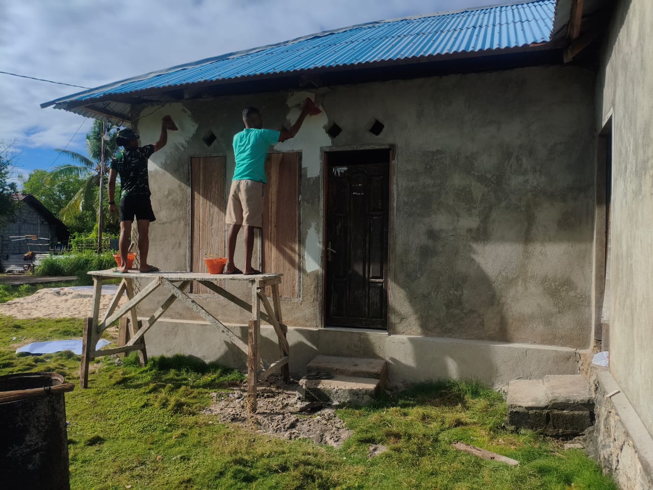 Sasaran RTLH Hampir Rampung, Dansatgas TMMD Kodim 1511/Pulau Moa Optimis Selesai Tepat Waktu
