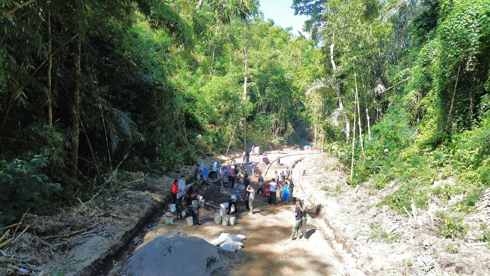 Satgas TMMD Ke-129 Kodim 1626/Bangli Utamakan Kualitas dalam Pengerjaan Rabat Beton