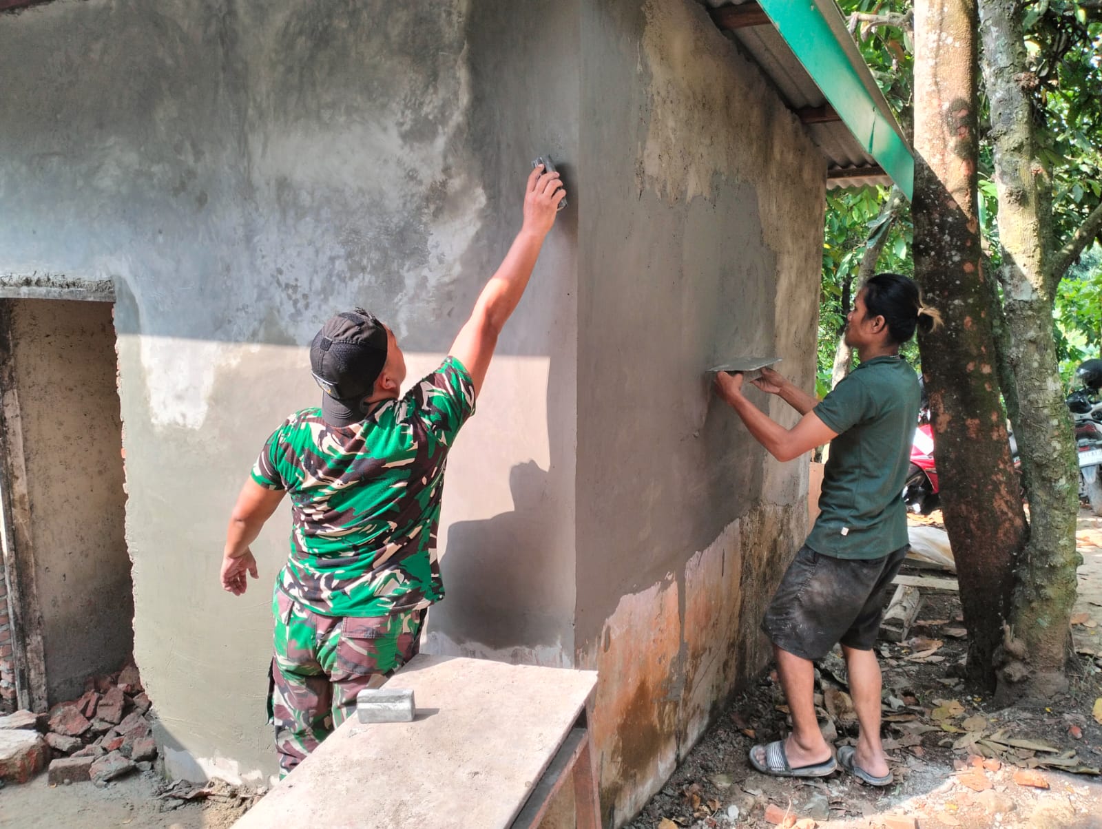 MCK-5 Jalan Nangka 1 Terus Dibangun, Warga Sambut Gembira Kehadiran Fasilitas Baru di TMMD (TNI Manunggal Membangun Desa) ke-129