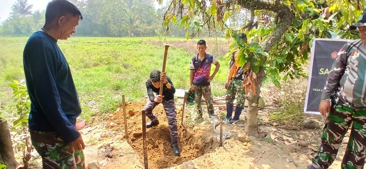 Satgas TNI Sukses Siapkan Lokasi untuk Pembangunan MCK di Tiku Djobu