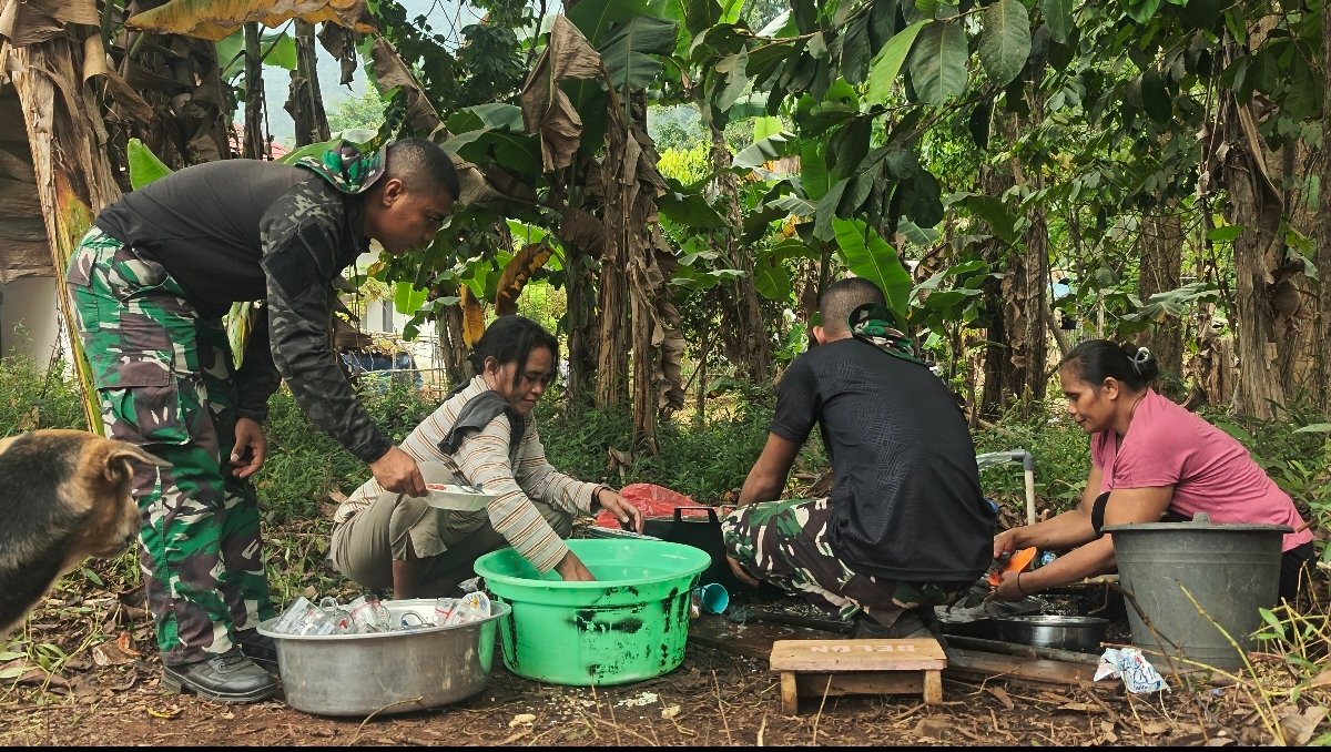 Warga Dusun Seri Dukung Program TMMD ke-130 dengan Kolaborasi di Dapur Umum