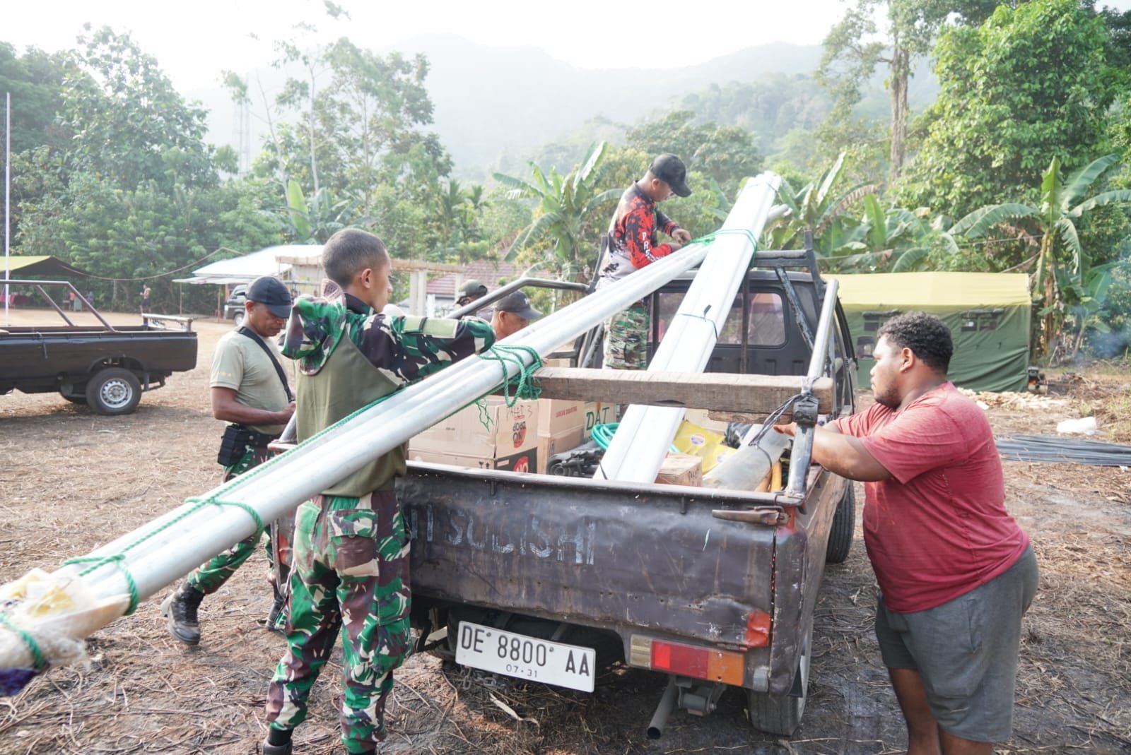 Satgas TMMD gelar distribusi material untuk percepatan pembangunan di Ambon