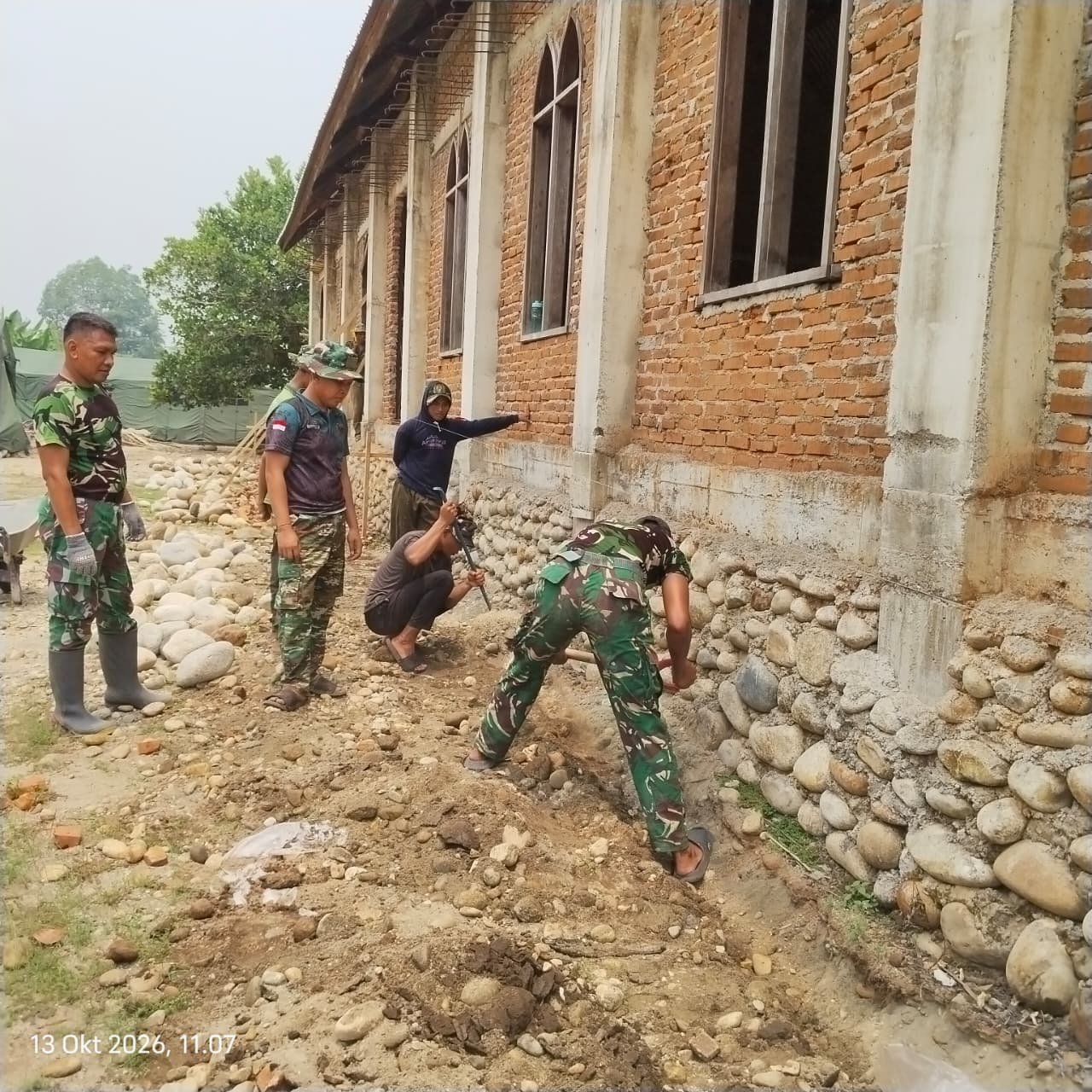 Menggali Potensi Papua Tengah Lewat Program TMMD Bersama TNI dan Masyarakat