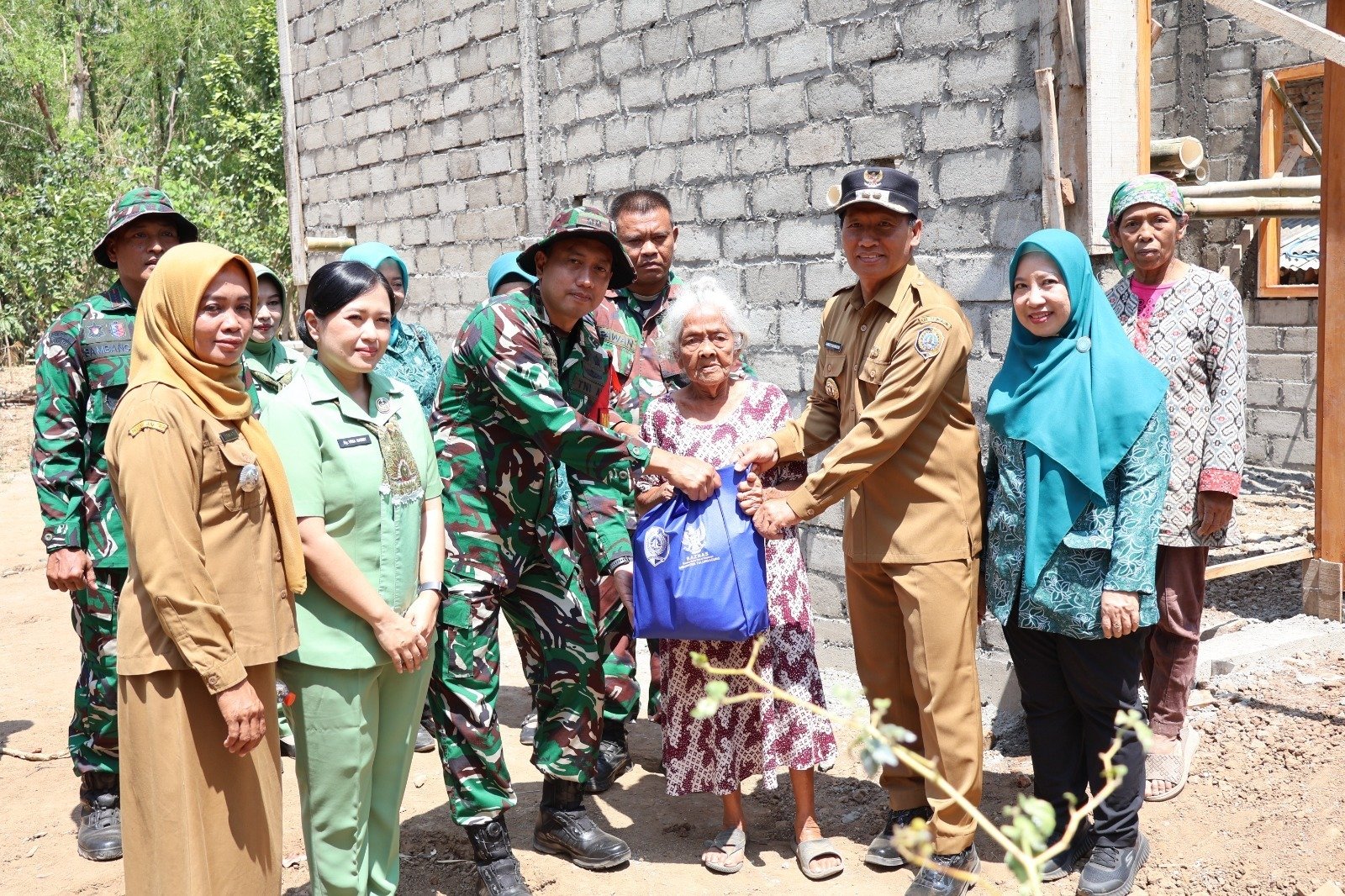 Mbah Waqilah di Usia 95 Tahun: Mengharapkan Rumah Layak Segera Diperbaiki