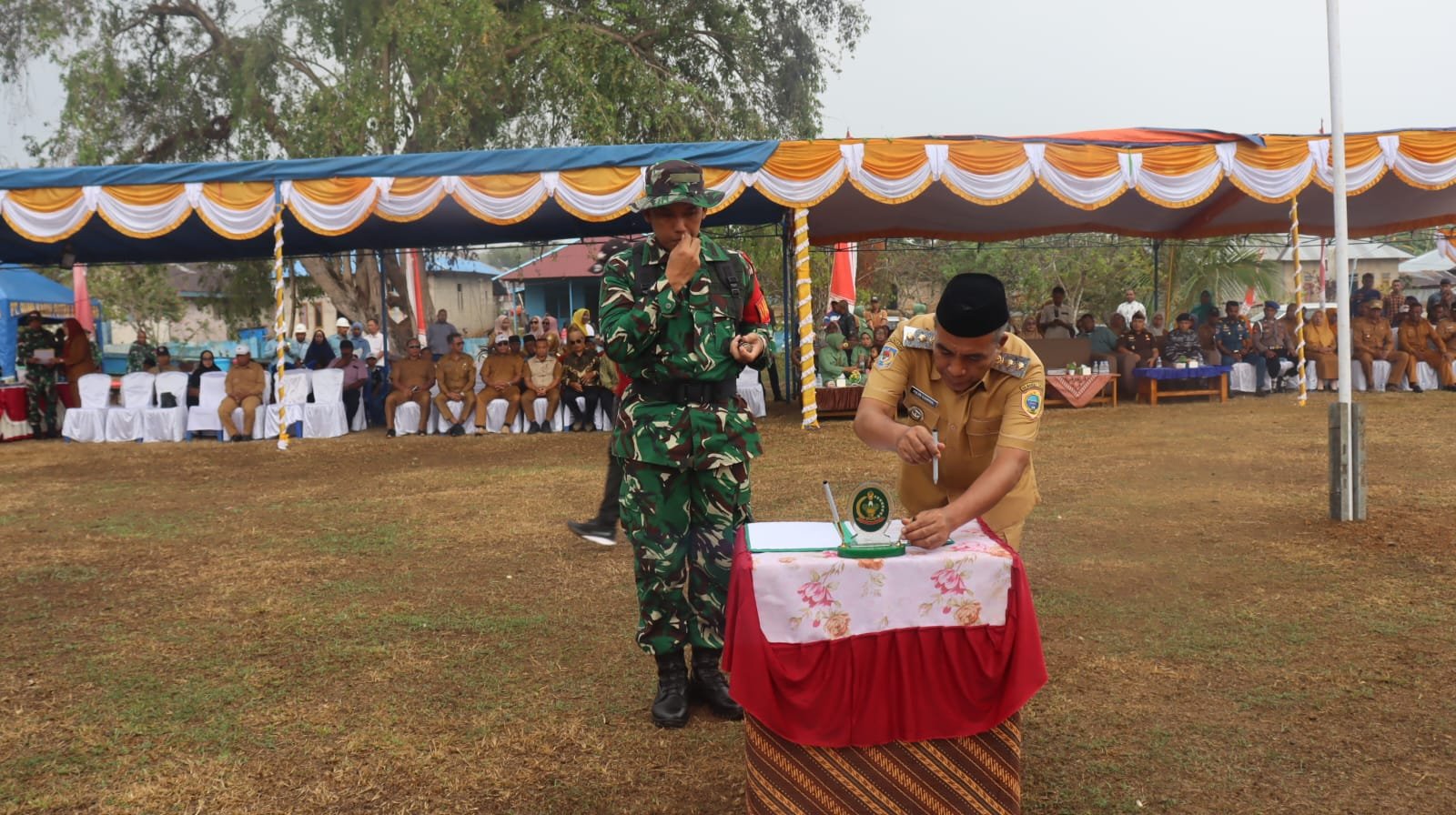 Momentum Pembukaan TMMD ke-130 Dipimpin Wakil Bupati di Pulau Gebe