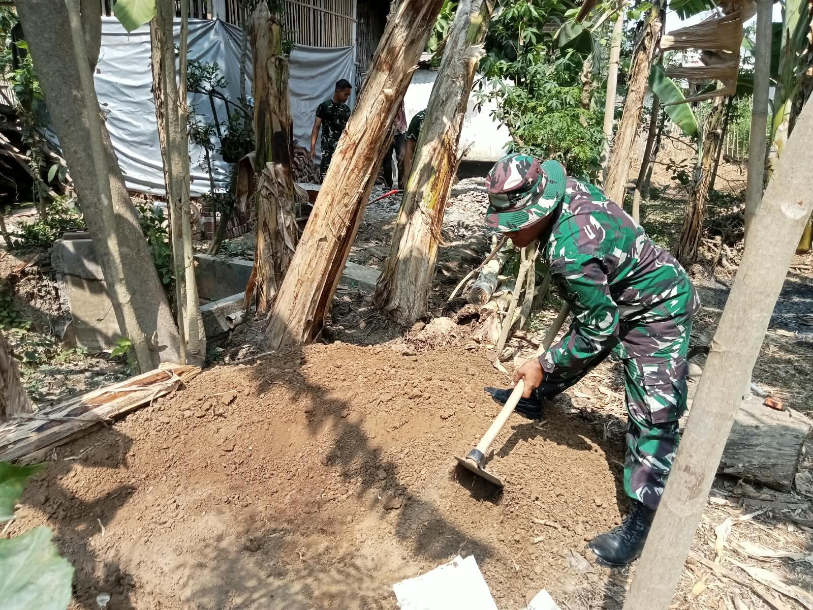 Satgas Kodim 0807 Dukung Suparlan Mewujudkan Hunian Optimal di Tulungagung