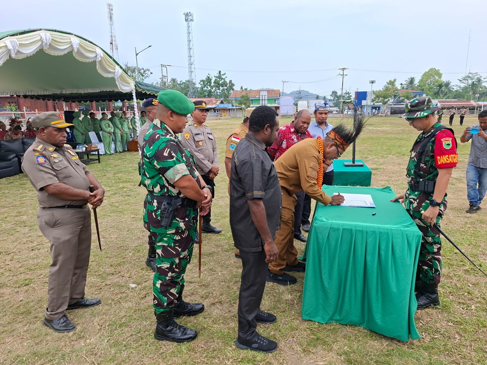 Nota Kesepahaman TNI dan Pemkab Mansel Percepat Pembangunan Desa melalui TMMD