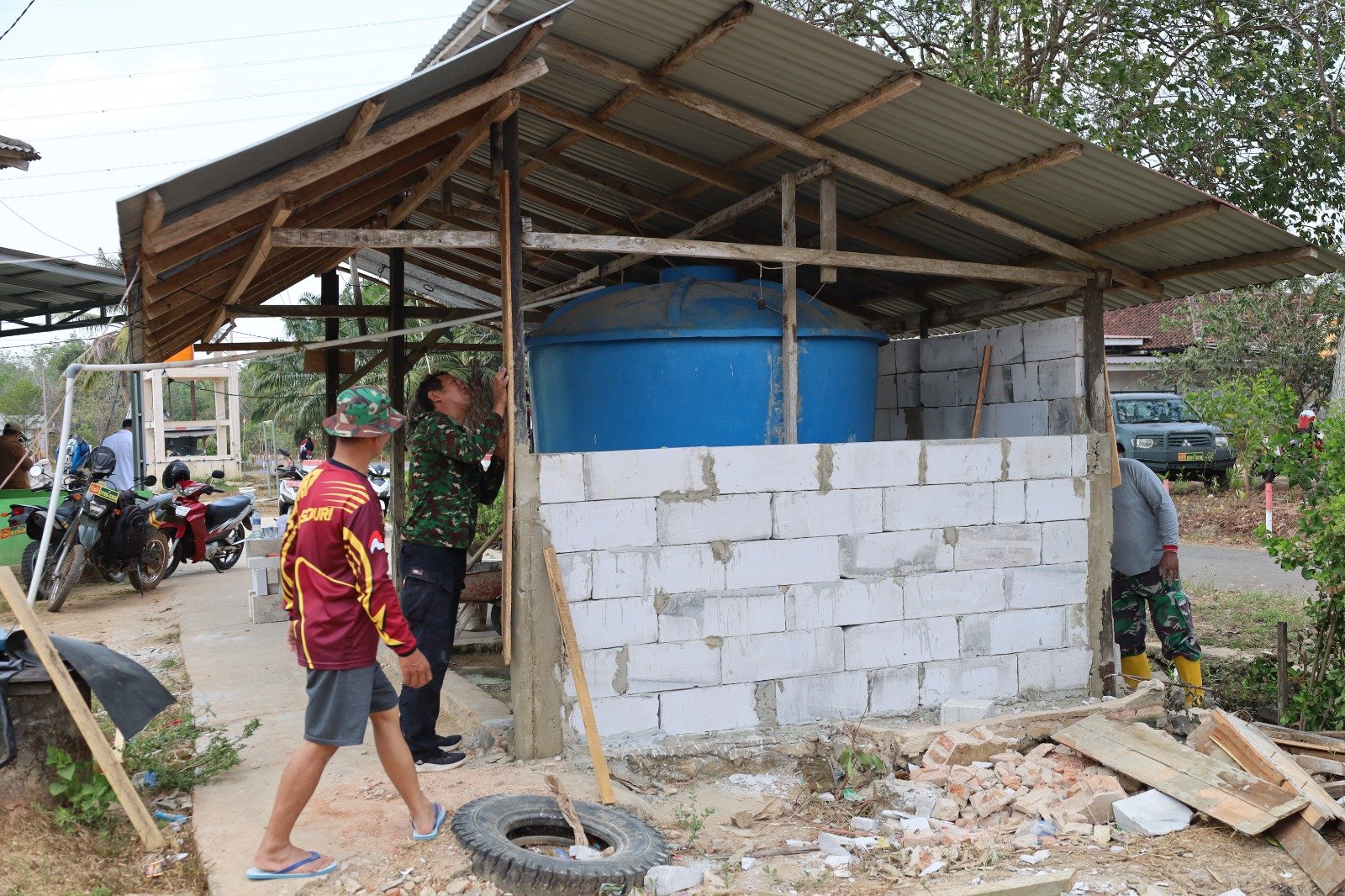 Satgas TMMD Gerak Cepat Realisasikan Fasilitas Wudhu Mushola Istiqomah
