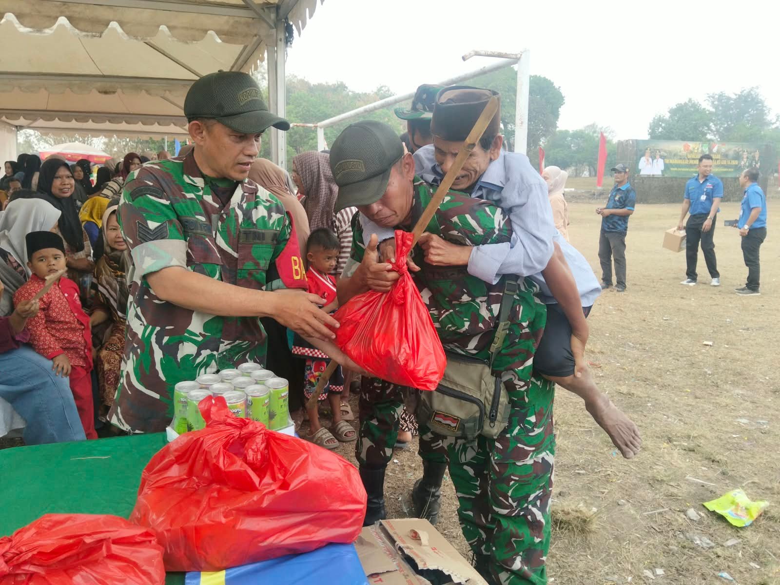 TNI Manunggal: Serma Suan Ciptakan Solusi Kesehatan untuk Warga Sumur Bandung