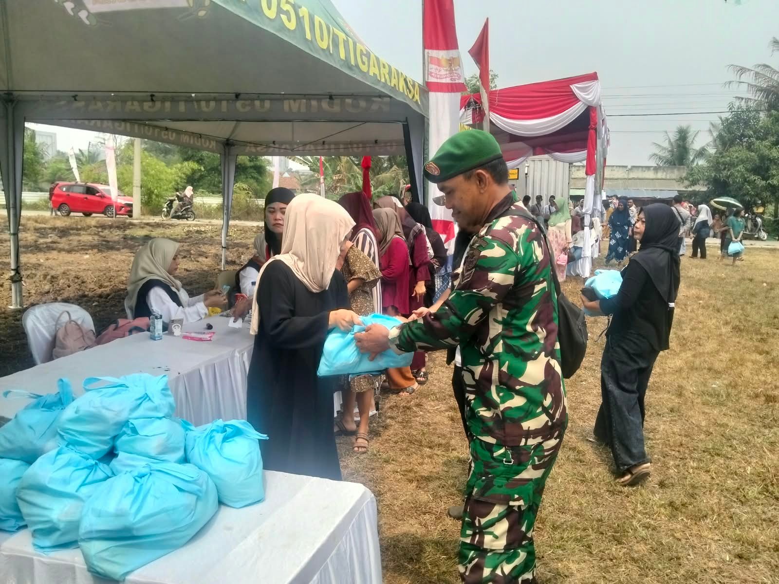 Kemeriahan Warga Sambut Program Pangan Terjangkau di TMMD ke-130 Tangerang