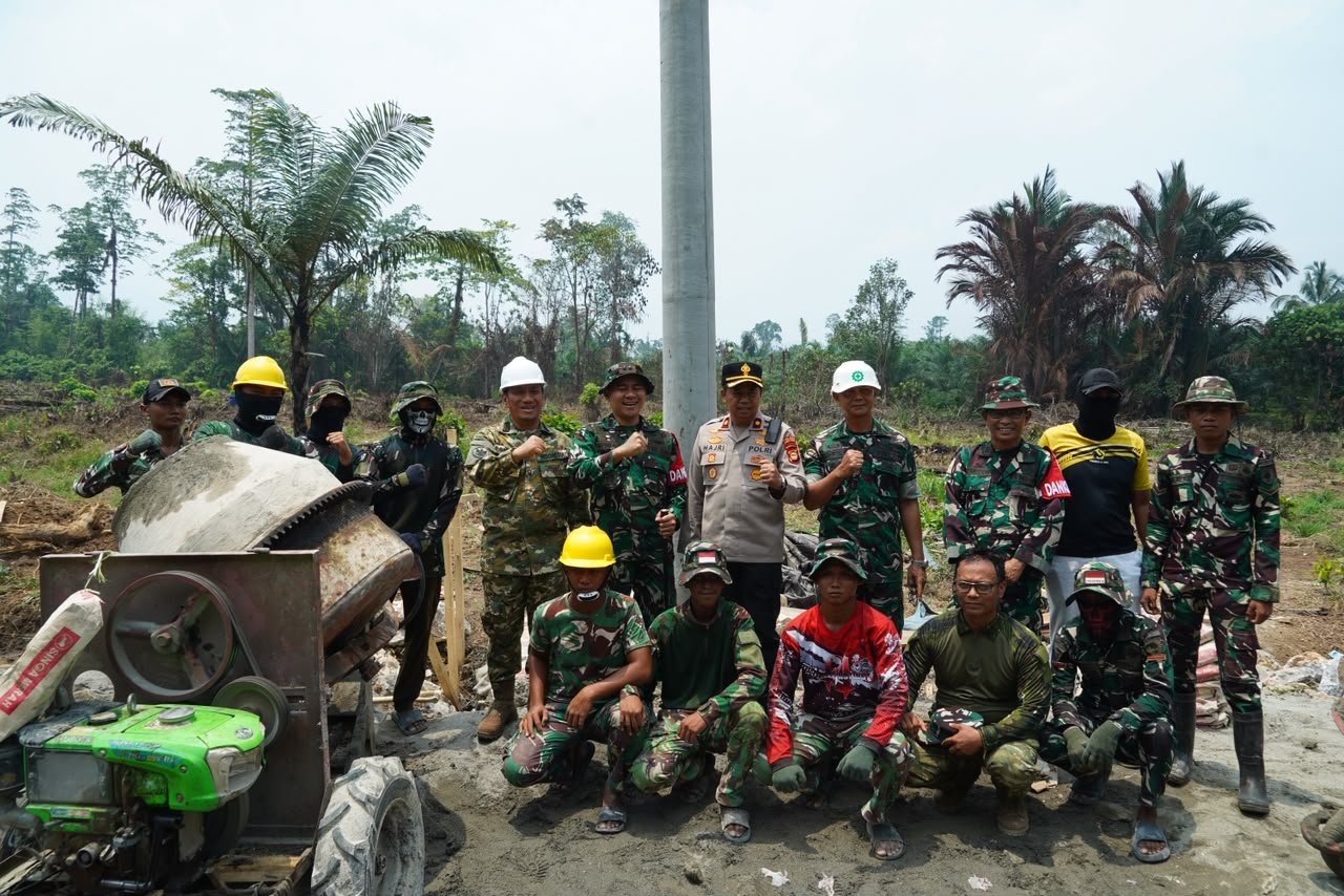 Bupati Luwu Timur Cek Proyek Infrastruktur untuk Masyarakat di TMMD