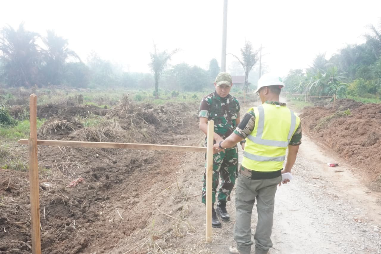 Masyarakat Parumpanai Menyambut Baik Proyek Pembangunan Jalan TMMD