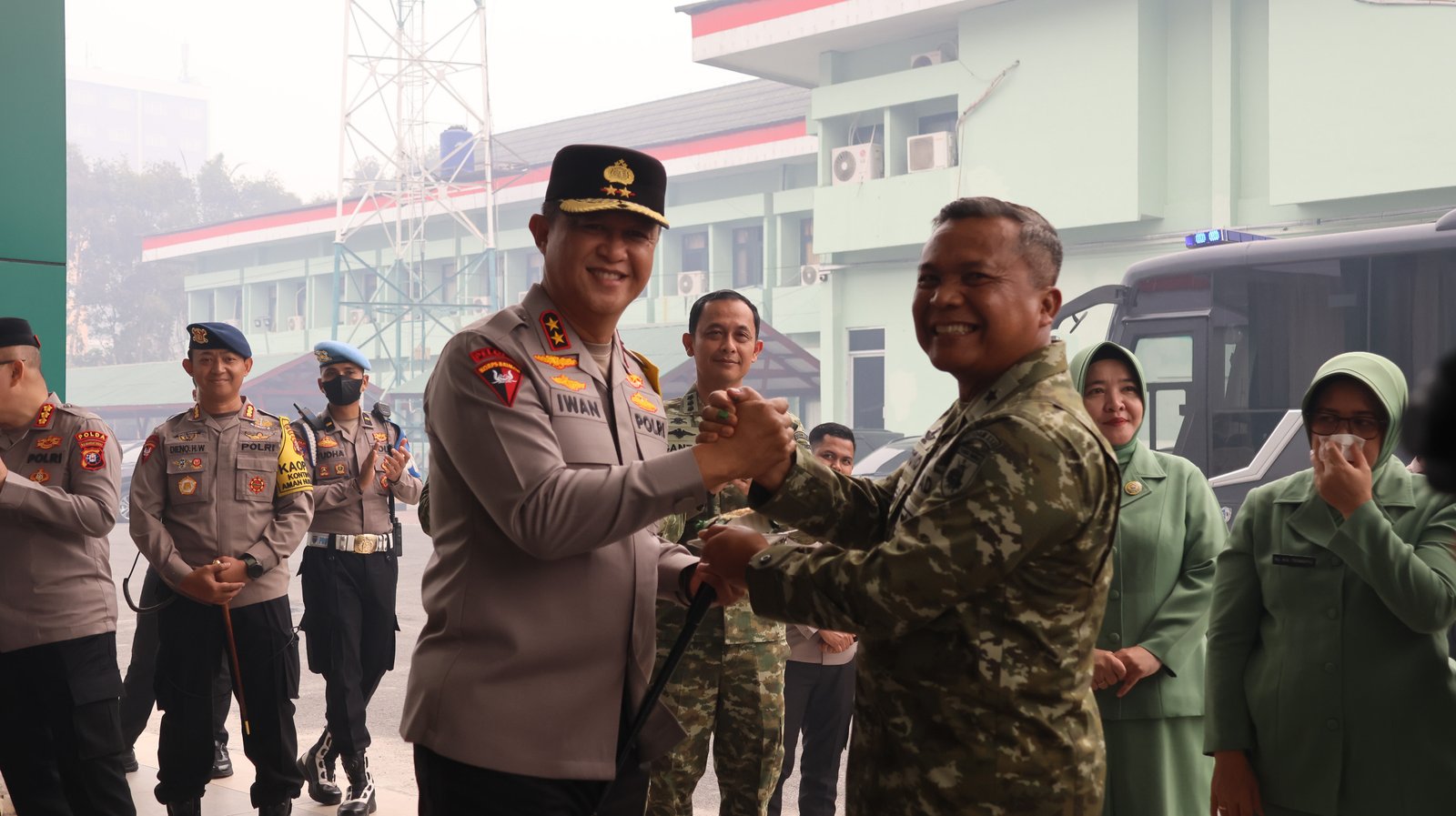 Kondisi Asap Tak Halangi Prajurit TNI Rayakan HUT dengan Semangat Tinggi